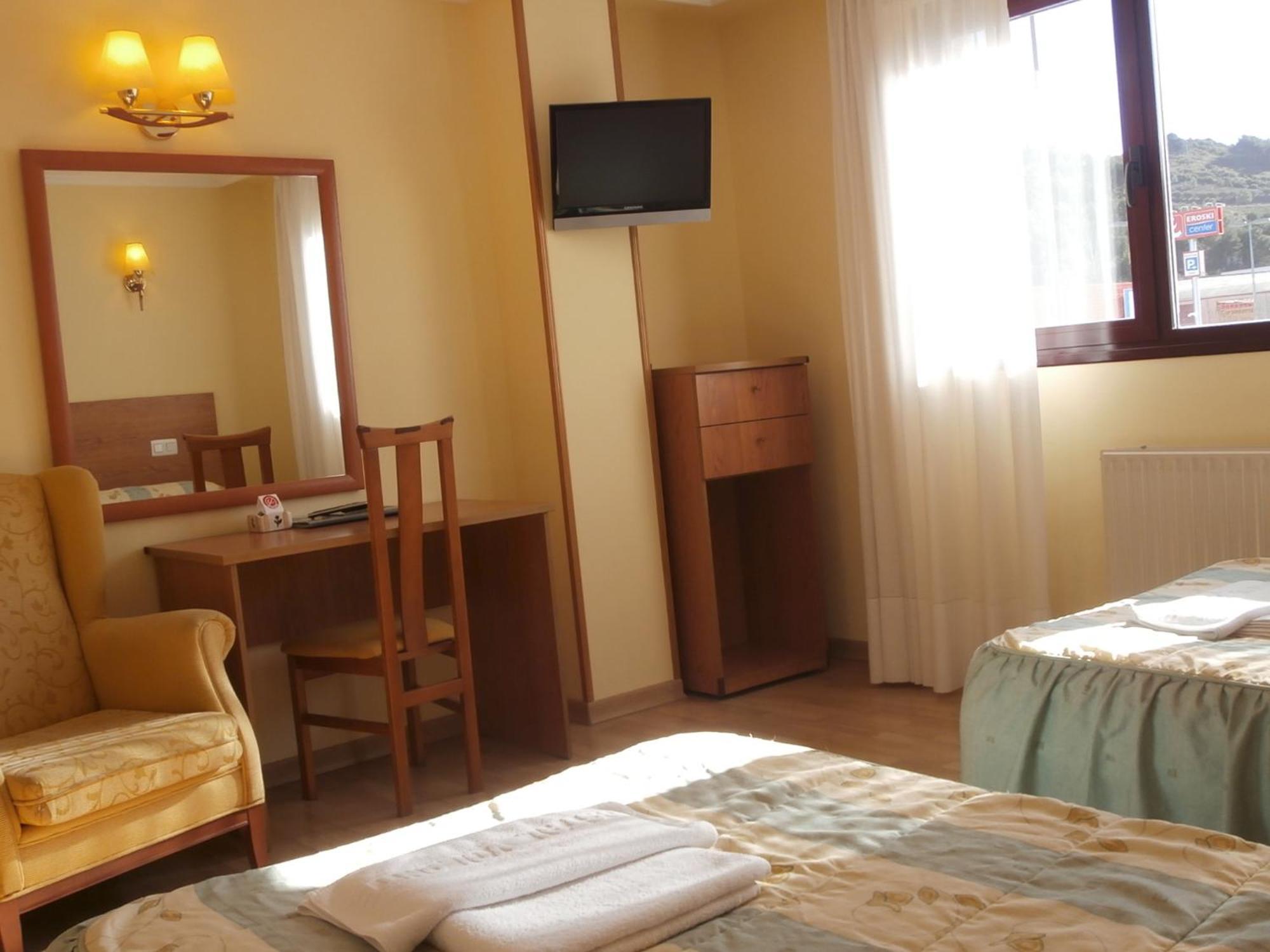 Hostal El Volante Estella Extérieur photo