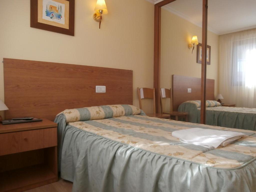 Hostal El Volante Estella Extérieur photo